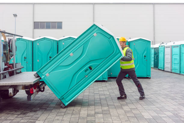 Best Luxury portable toilet rental  in Hlsboro, IL