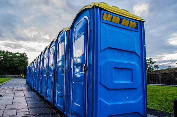 Best Portable restroom trailer rental  in Hlsboro, IL